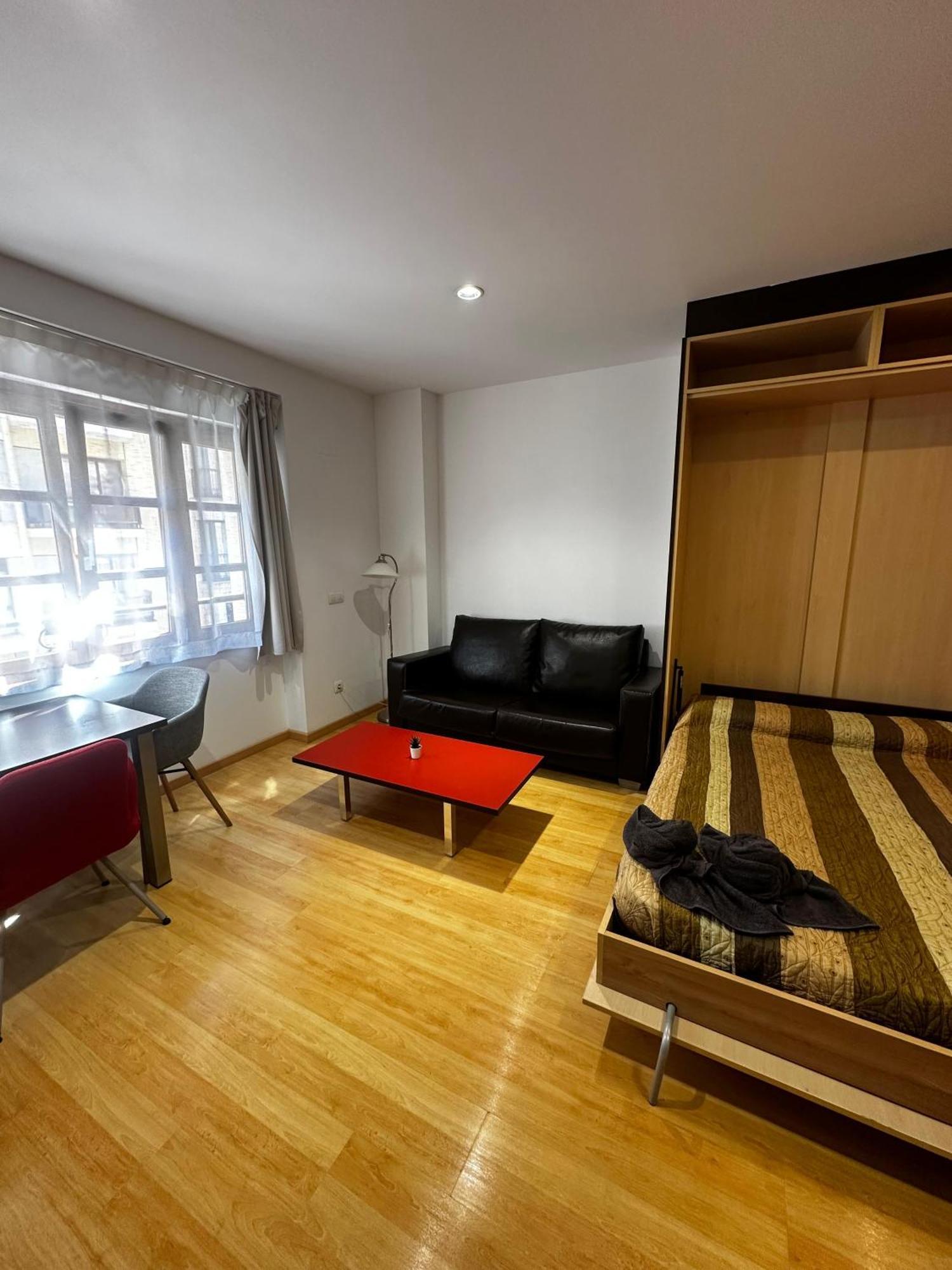 Estudio Centrico B4 Oviedo Luaran gambar